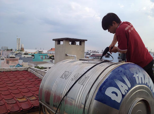 Vệ sinh bồn nước quận Tân Phú khi nào là cần thiết